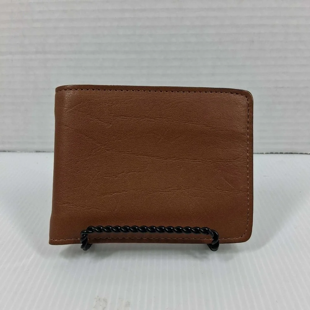 MARLBORO LEATHER BI-FOLD WALLET Vtg Made In Brazil Brown‎ Genuine Leather